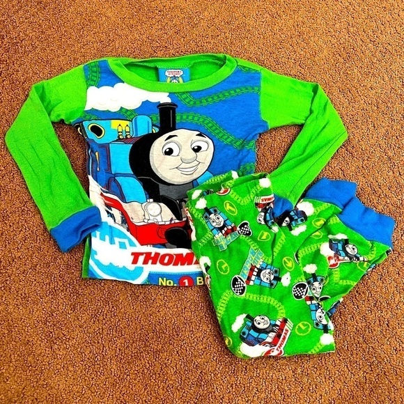 Thomas & Friends Thomas the Train Pajamas Set Size 18 Months - Picture 1 of 4